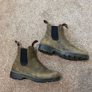 Blundstone Black Ankle Boots with Elastic Panels